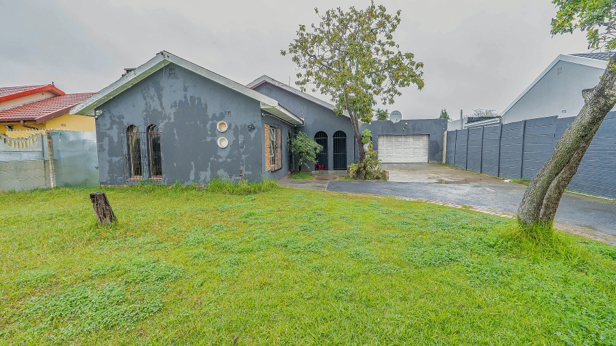 4 Bedroom Property for Sale in Summerville Western Cape